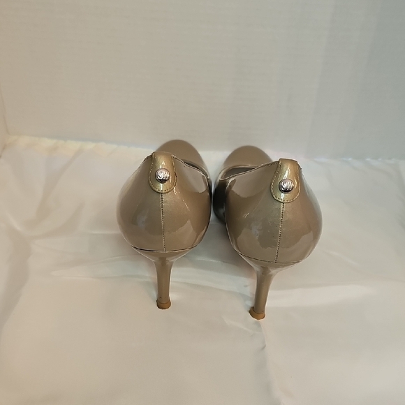 Stuart Weitzman Women's Beige Heels Size 9.5 - Picture 5 of 12